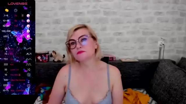 Thumbnail 1, sabrinamacmarren's Stream at Chaturbate, 12 months ago