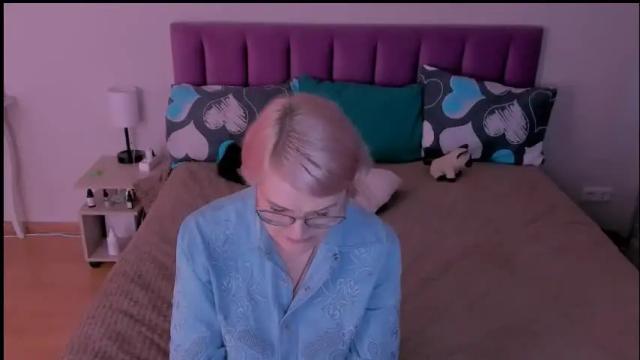 Image 6 of sabrinamacmarren Stream on Chaturbate on 3 days ago
