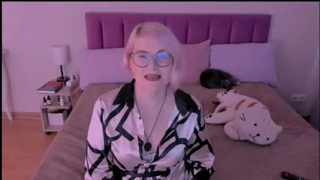 Thumbnail 3, sabrinamacmarren's Stream at Chaturbate, 1 month ago