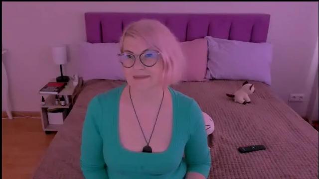 Thumbnail 1, sabrinamacmarren's Stream at Chaturbate, 28 days ago
