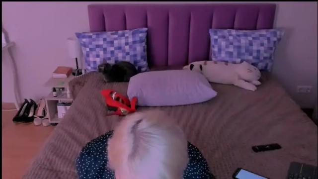 Image 8 of sabrinamacmarren Stream on Chaturbate on 1 month ago