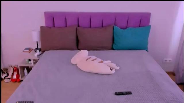 Image 2 of sabrinamacmarren Stream on Chaturbate on 1 month ago