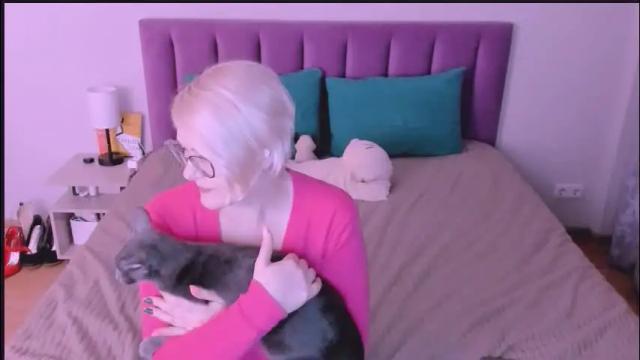 Image 11 of sabrinamacmarren Stream on Chaturbate on 1 month ago