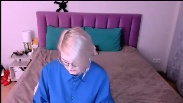 Image 6 of sabrinamacmarren Stream on Chaturbate on 4 days ago