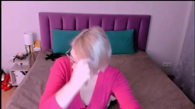 Image 2 of sabrinamacmarren Stream on Chaturbate on 3 days ago