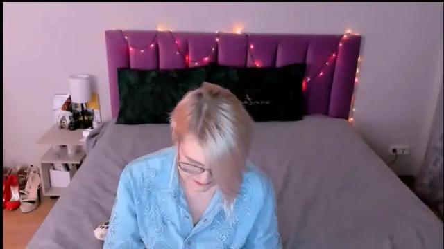 Image 3 of sabrinamacmarren Stream on Chaturbate on 1 month ago