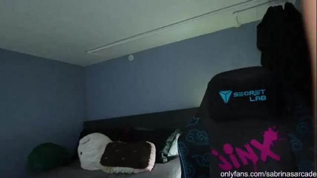 Image 6 of sabrinasarcade Stream on Chaturbate on 2 months ago