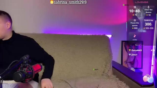 Image 10 of sabrinasmit Stream on Chaturbate on 22 days ago