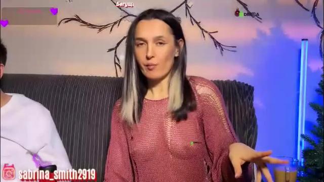 Image 3 of sabrinasmit Stream on Chaturbate on 1 month ago
