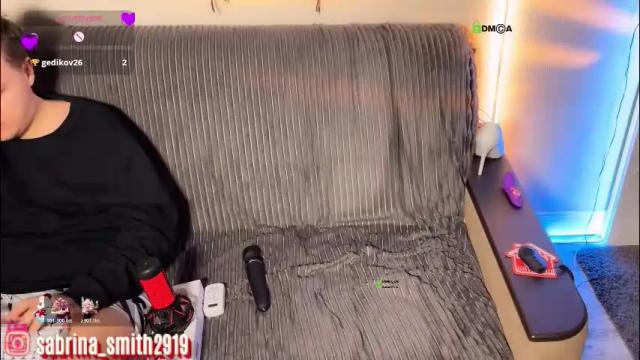 Image 7 of sabrinasmit Stream on Chaturbate on 11 days ago