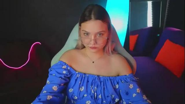Image 12 of sabrinaspel Stream on Chaturbate on 1 month ago