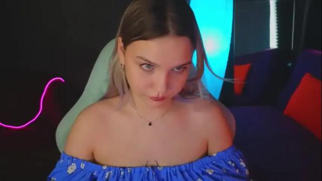 Image 6 of sabrinaspel Stream on Chaturbate on 1 month ago