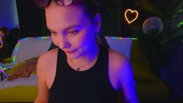 Image 7 of sabrinaspel Stream on Chaturbate on 10 days ago