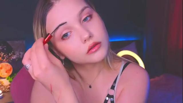 Image 2 of sabrinaspel Stream on Chaturbate on 2 days ago