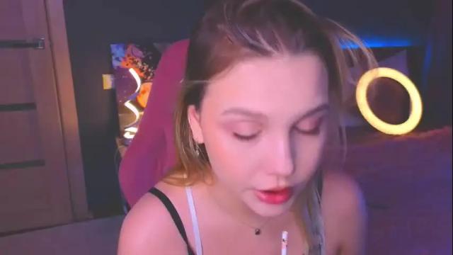 Image 3 of sabrinaspel Stream on Chaturbate on 2 days ago