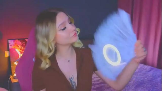 Image 10 of sabrinaspel Stream on Chaturbate on 7 months ago