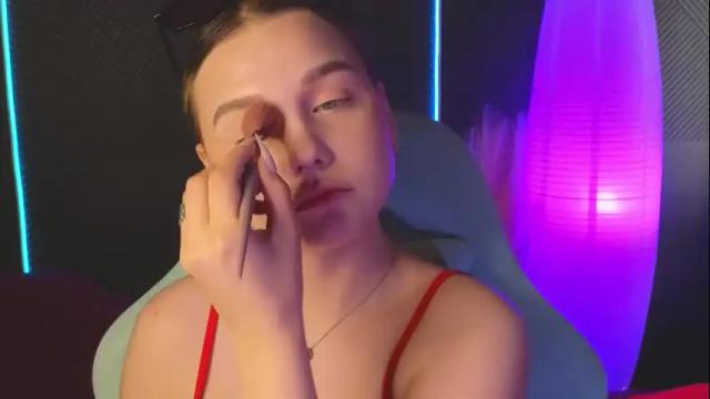 Image 12 of sabrinaspel Stream on Chaturbate on 7 months ago