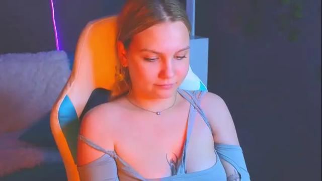 Image 7 of sabrinaspel Stream on Chaturbate on 6 months ago