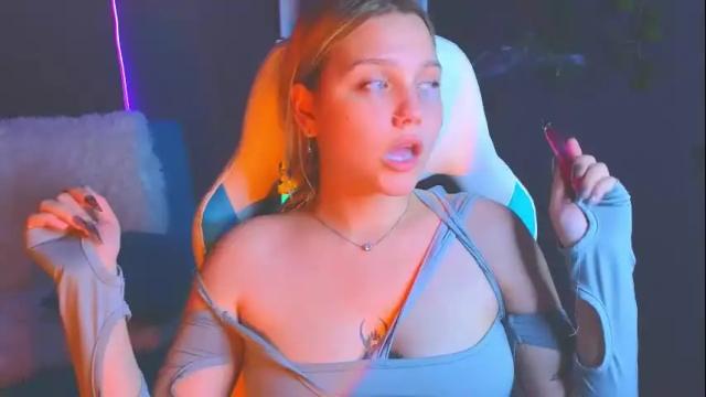 Image 8 of sabrinaspel Stream on Chaturbate on 6 months ago