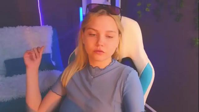 Image 12 of sabrinaspel Stream on Chaturbate on 6 months ago