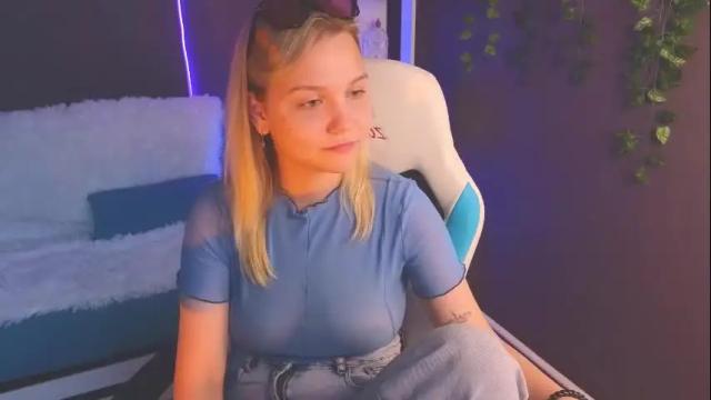 Image 2 of sabrinaspel Stream on Chaturbate on 6 months ago