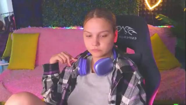 Image 7 of sabrinaspel Stream on Chaturbate on 6 months ago