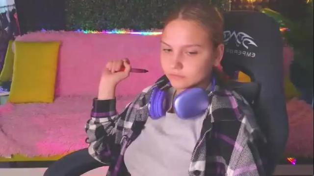 Image 8 of sabrinaspel Stream on Chaturbate on 6 months ago