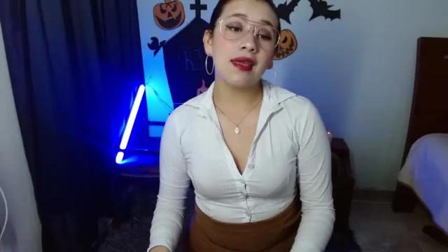 Image 8 of sabrinawalker_73 Stream on Chaturbate on 21 months ago