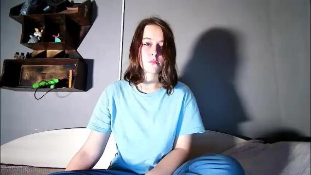 Image 3 of sademoface Stream on Chaturbate on 5 months ago