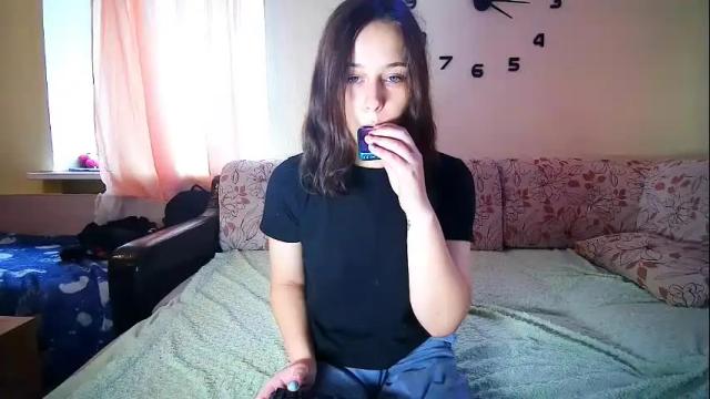 Image 3 of sademoface Stream on Chaturbate on 4 months ago