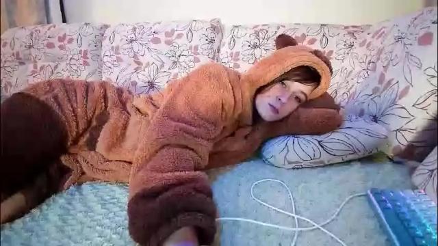 Image 7 of sademoface Stream on Chaturbate on 2 months ago