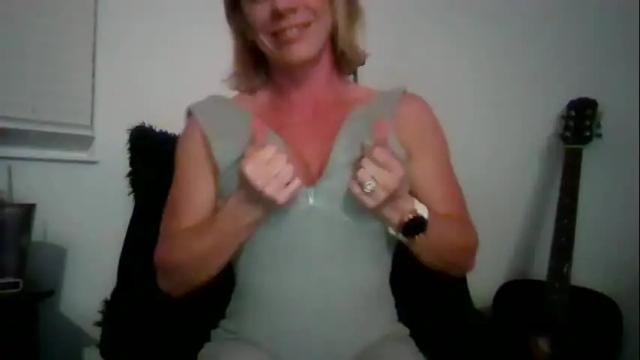 Image 2 of sadiessecretcloset Stream on Chaturbate on 24 days ago
