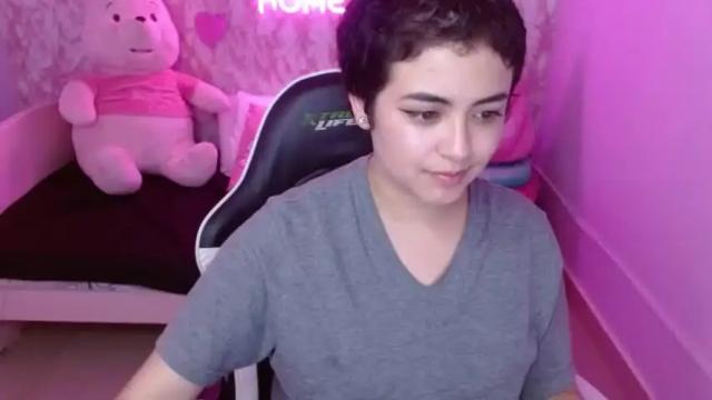 Image 10 of sahaar_ch Stream on Chaturbate on 14 months ago