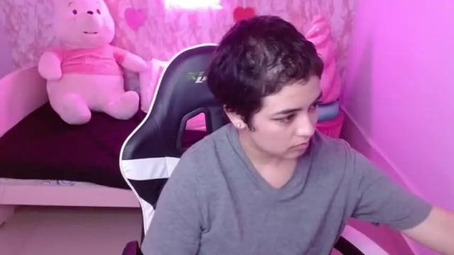 Image 8 of sahaar_ch Stream on Chaturbate on 14 months ago