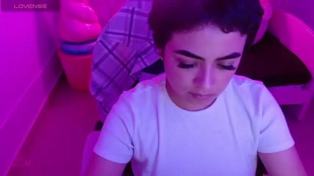 Image 10 of sahaar_ch Stream on Chaturbate on 14 months ago