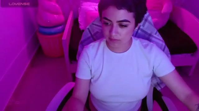 Image 7 of sahaar_ch Stream on Chaturbate on 14 months ago