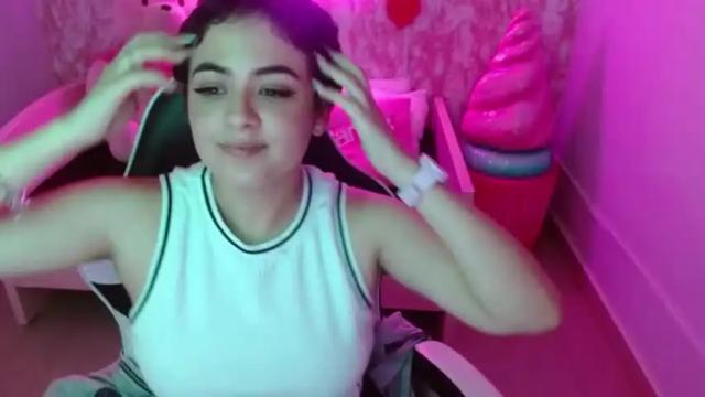 Image 12 of sahaar_ch Stream on Chaturbate on 14 months ago