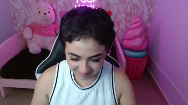 Image 3 of sahaar_ch Stream on Chaturbate on 14 months ago