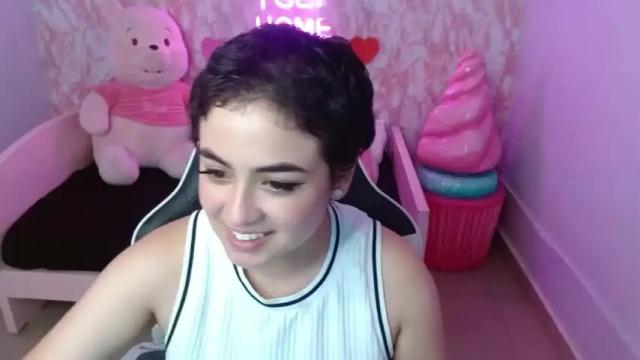 Image 4 of sahaar_ch Stream on Chaturbate on 14 months ago