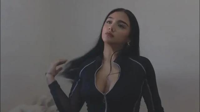 Image 7 of sahara_n_thiago Stream on Chaturbate on 1 month ago