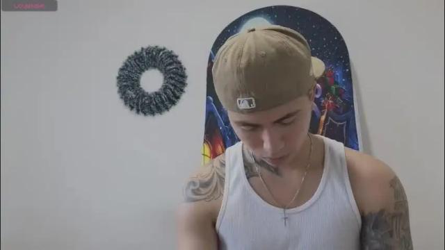 Image 4 of sahara_n_thiago Stream on Chaturbate on 21 days ago