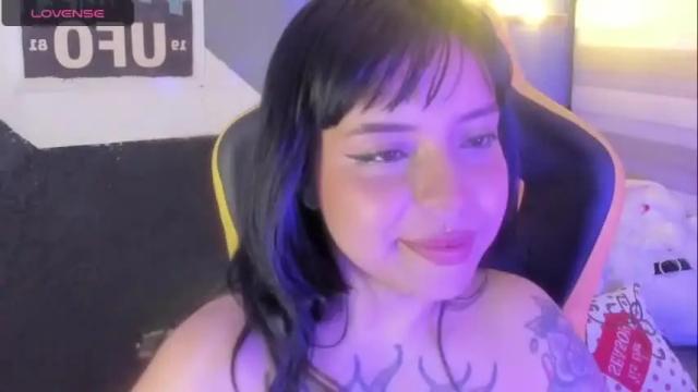 Image 4 of saharayumm Stream on Chaturbate on 17 months ago