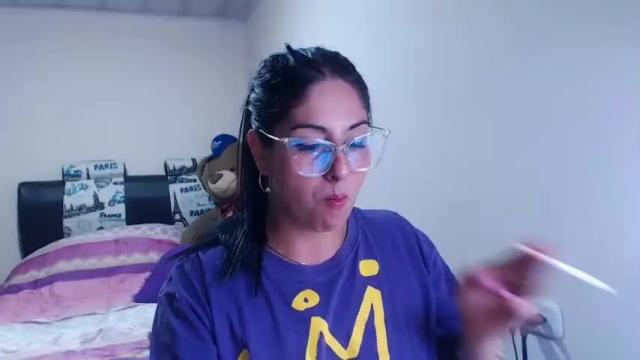 Image 3 of sahotlove1 Stream on Chaturbate on 19 months ago