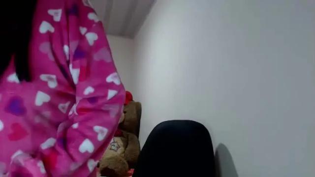 Image 3 of sahotlove1 Stream on Chaturbate on 19 months ago
