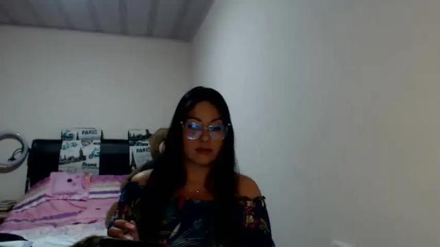 Image 3 of sahotlove1 Stream on Chaturbate on 18 months ago