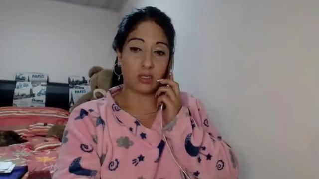 Image 4 of sahotlove1 Stream on Chaturbate on 18 months ago