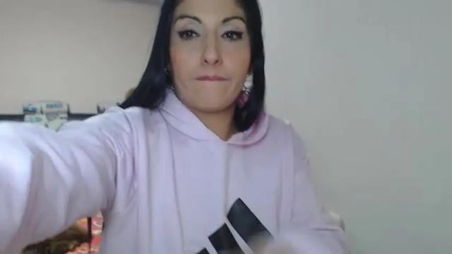 Image 6 of sahotlove1 Stream on Chaturbate on 18 months ago