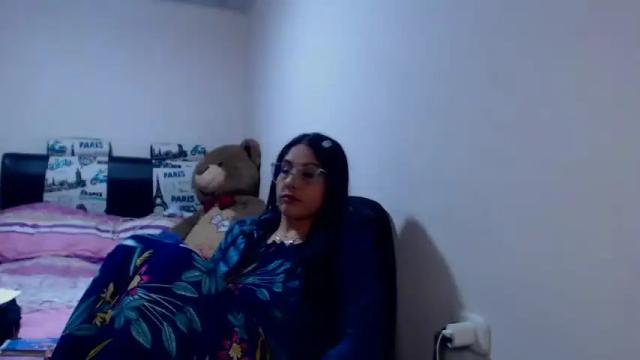 Image 6 of sahotlove1 Stream on Chaturbate on 18 months ago