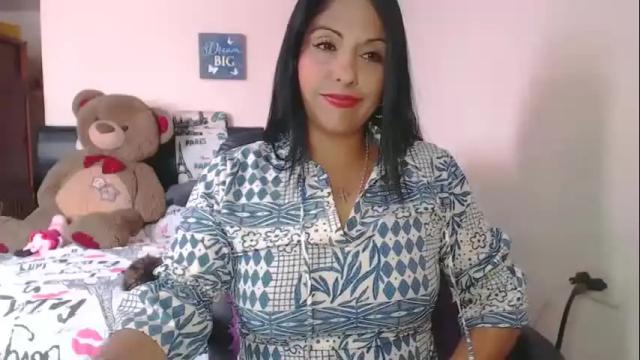 Image 8 of sahotlove1 Stream on Chaturbate on 4 months ago