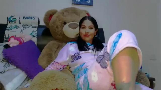 Image 8 of sahotlove1 Stream on Chaturbate on 4 months ago